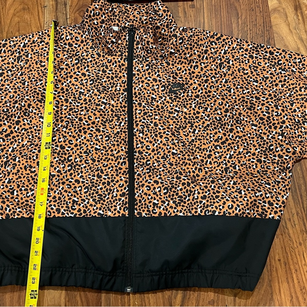 Nike Orange and Black Patterned Jacket - image 8